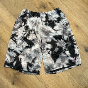 Champion basketball shorts good as new